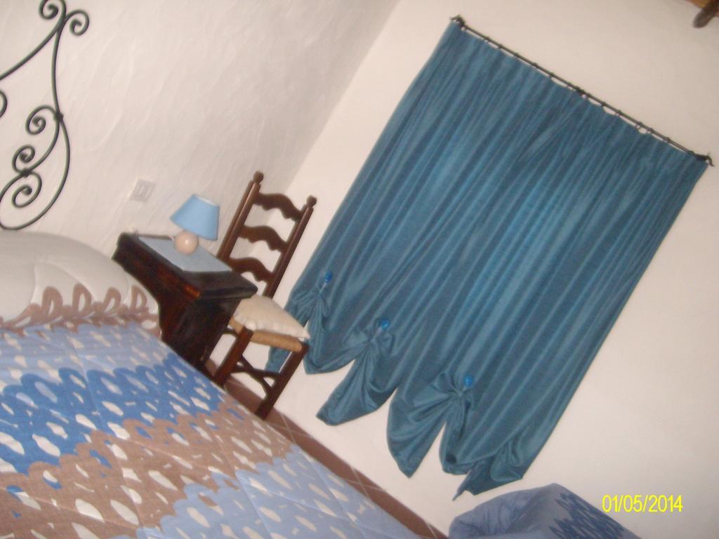 アルツァケーナ Agriturismo Spridda Bed & Breakfast 部屋 写真